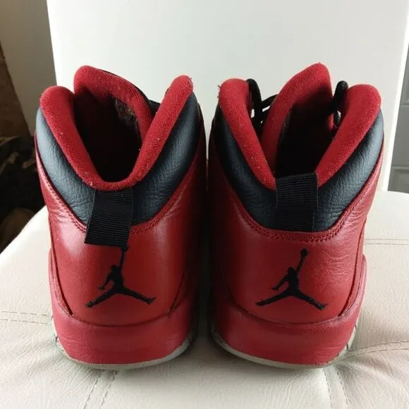 🌐 Air Jordan 10 retro black and red athletic shoes