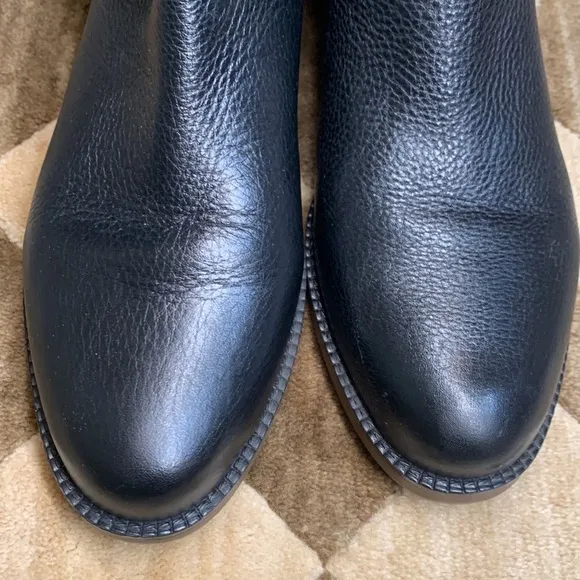 😍 Gorgeous knee high leather boots