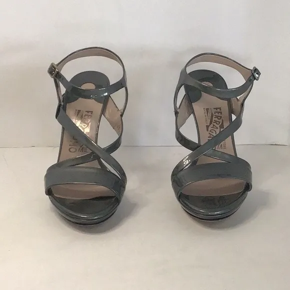 💥💥. SALVATORE FERRAGAMO💥💥.             PATENT LEATHER SANDALS