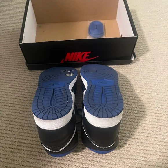2020Air Jordan 1 Retro High OG 'Royal Toe'