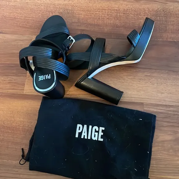 $295 Paige Isla Platform Leather Sandals Black 11M