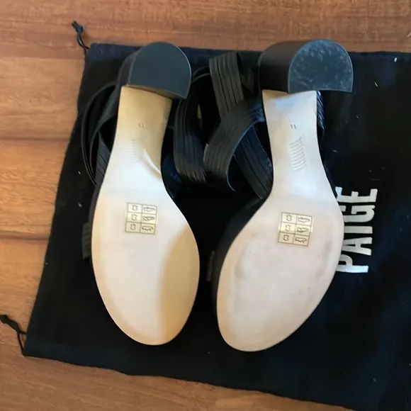 $295 Paige Isla Platform Leather Sandals Black 11M