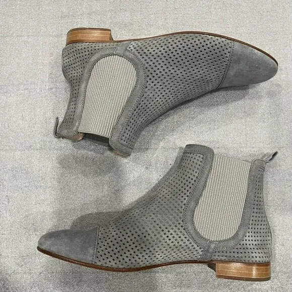 [39/US8.5]Pertini Sage Gray Perforated Ankle Light Suede Boots