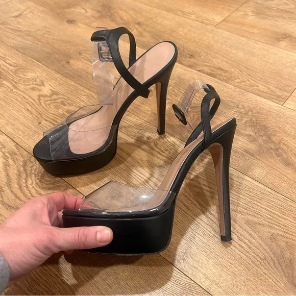 $620 ANDREA WAZEN Antigone PVC platform ankle strap sandals in black - Size 6.5