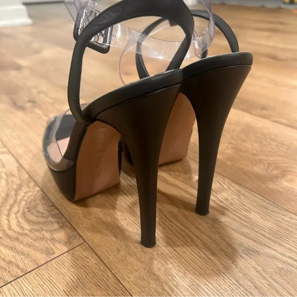 $620 ANDREA WAZEN Antigone PVC platform ankle strap sandals in black - Size 6.5