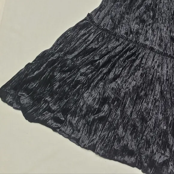90s Vintage Black Tiered Crushed Velvet Stretch High Waist Midi Prairie Skirt