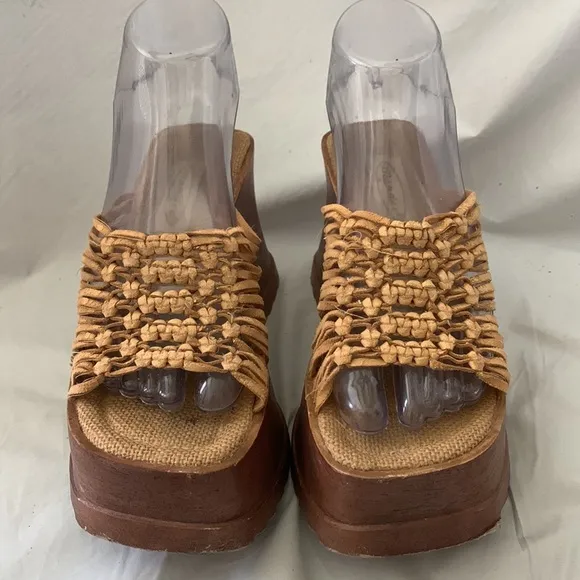 90’s/Y2K Vintage Chunky Platform Sandals/Mules