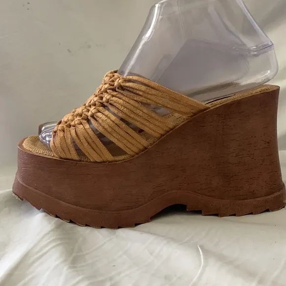 90’s/Y2K Vintage Chunky Platform Sandals/Mules