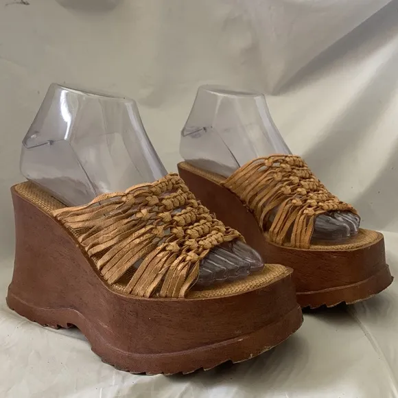 90’s/Y2K Vintage Chunky Platform Sandals/Mules