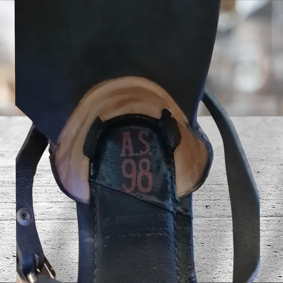 A. S. 98 rascal sandals size 39 8.5-9 US