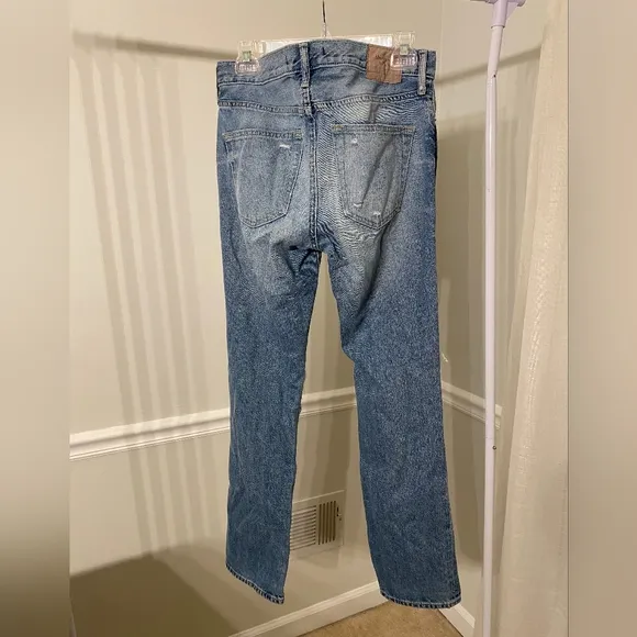 Abercrombie &amp; Fitch 100% Cotton Slim Straight Destressed Jeans Sz 28x30