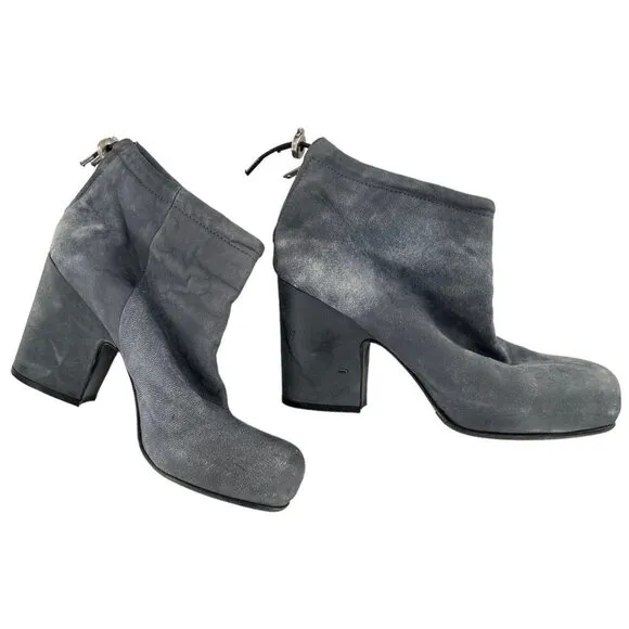 ACNE STUDIOS Gray Distressed Nubuck Leather Ankle Boots Size 39 Booties
