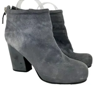 ACNE STUDIOS Gray Distressed Nubuck Leather Ankle Boots Size 39 Booties