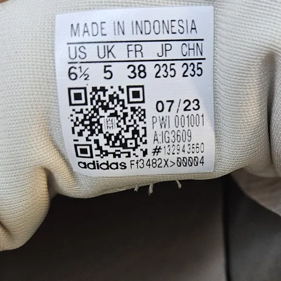 Adidas Avryn_X Women's Sneakers NWT 6.5