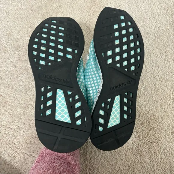 Adidas Deerupt Parley Sneakers Women’s 7 Athletic Shoes Low Top Mint Green White