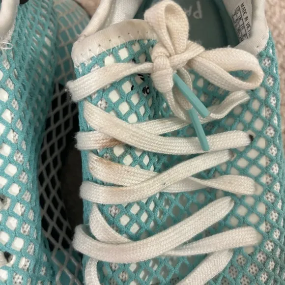 Adidas Deerupt Parley Sneakers Women’s 7 Athletic Shoes Low Top Mint Green White