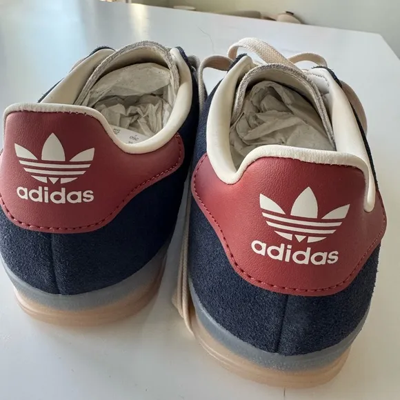 Adidas Gazelle Custom NYC Sneakers (US W-10, M-8)