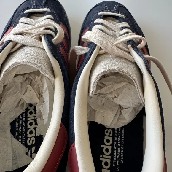 Adidas Gazelle Custom NYC Sneakers (US W-10, M-8)