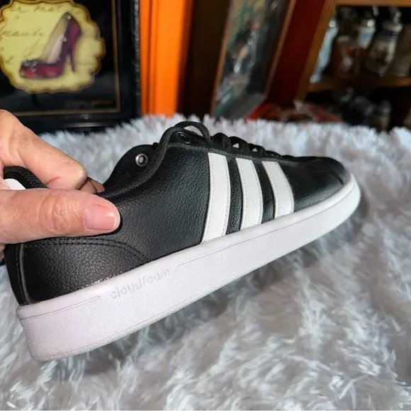 Adidas Neo Cloudfoam Core Black and white stripes Men's size 9.5 New Condition