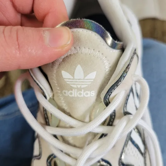 Adidas Ozweego Sneakers Tennis Shoes White Size 6
