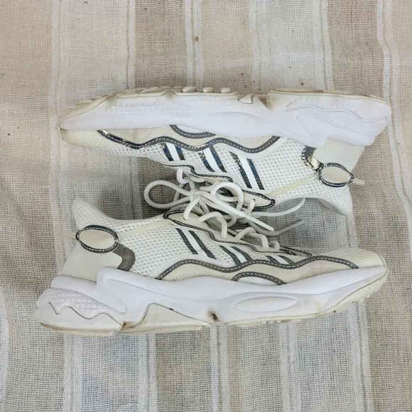 Adidas Ozweego Sneakers Tennis Shoes White Size 6