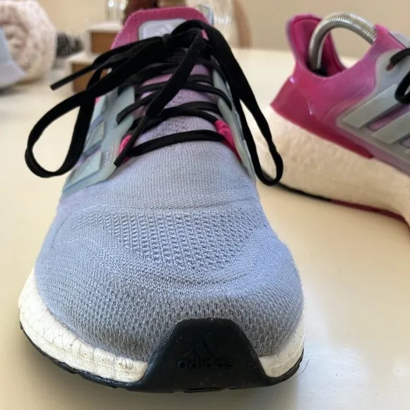 Adidas Ultraboost 22 Pink and Purple Sneakers Ladies Running Shoes Size 10