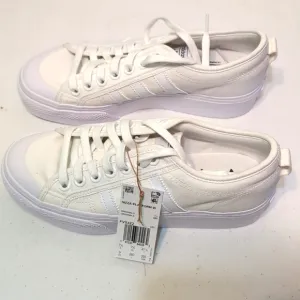 Adidas women's white Nizza platform athletic shoes sneakers size 9 New in box