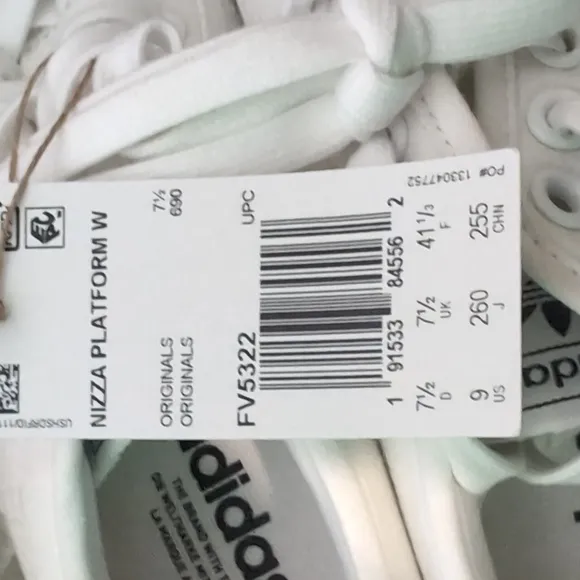 Adidas women's white Nizza platform athletic shoes sneakers size 9 New in box