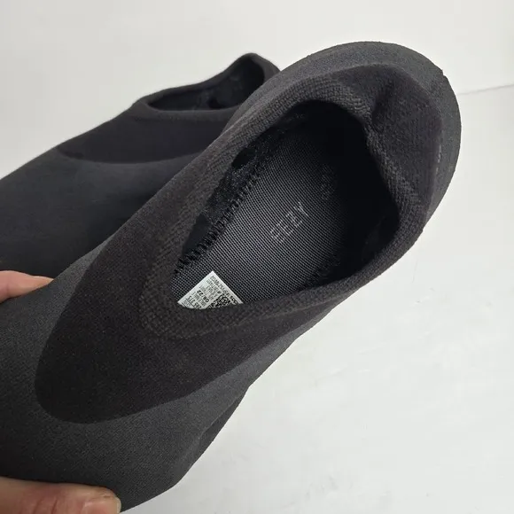 Adidas‎ Yeezy Knit Runner Fade Black Gray Onyx Men Size 10.5 Casual Athleisure