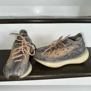 Adidas YEEZY Stylish Gray and Tan Sneakers SHOES Size 7.5 Mens