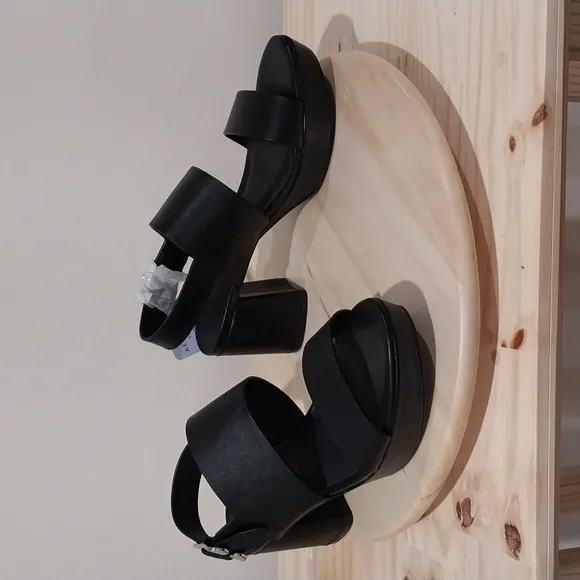 Aerosoles Camera Platform Sandals Size 10M Black Leather Chunky Heeled 90s Y2K
