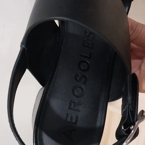 Aerosoles Camera Platform Sandals Size 10M Black Leather Chunky Heeled 90s Y2K