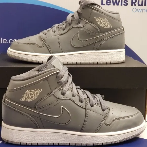 Air Jordan 1 Mid Cool Grey Size 5.5y