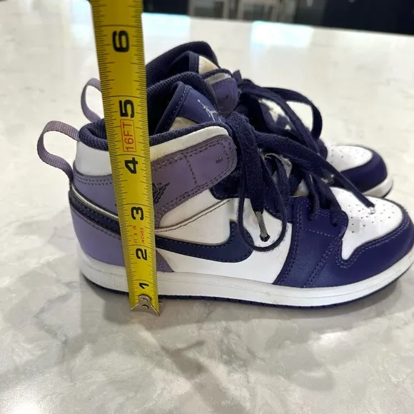 Air Jordan 1 Mid Retro lace up ‘Sky J Purple’ athletic shoes size 2Y
