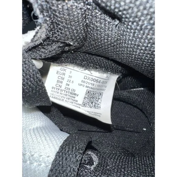 Air Jordan 1 Retro High OG SKYLINE Size 5.5 DX0054-805