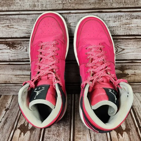 AIR JORDAN 1 Retro High Vivid Pink GS Youth 5Y 5 Shoe 332148-609 Rare Grail