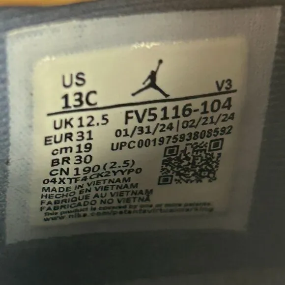 Air Jordan 11 Retro Low Diffused Blue Leather Athletic Shoes Kids 13C Blue White