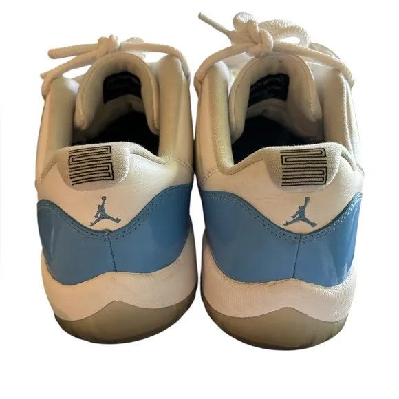Air Jordan 11 Retro Low sneakers 9.5 shoes university blue