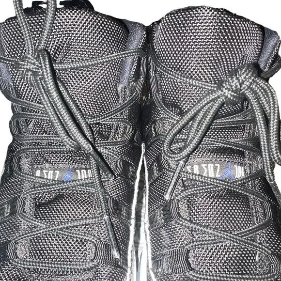 Air Jordan 11 Retro Space Jam 2016 6.5 Youth (8 Women’s)