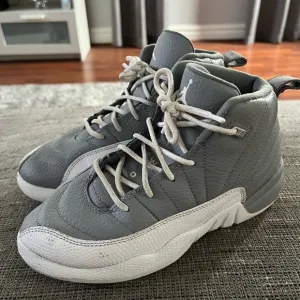 AIR JORDAN 12 RETRO STEALTH Youth size 2
