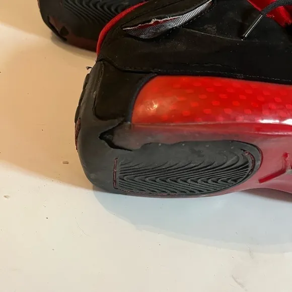 🐐Air Jordan 18 Retro 2018 Red Black Sneaker Sz 11 AA2494-106 Deadstock Flaw