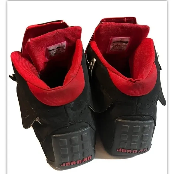 🐐Air Jordan 18 Retro 2018 Red Black Sneaker Sz 11 AA2494-106 Deadstock Flaw