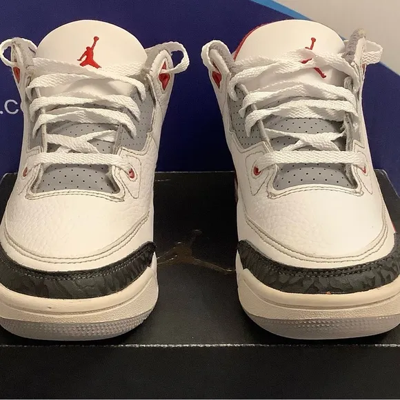 Air Jordan 3 Retro Fire Red Kids Size 2.5y