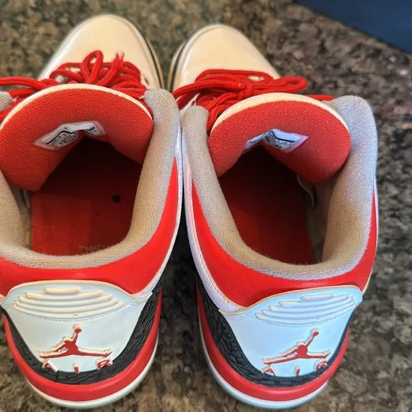 Air Jordan 3 Retro Men's White and Red Sneakers EUC 10.5