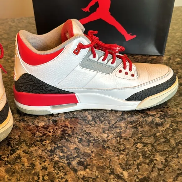 Air Jordan 3 Retro Men's White and Red Sneakers EUC 10.5