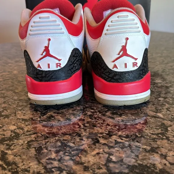 Air Jordan 3 Retro Men's White and Red Sneakers EUC 10.5