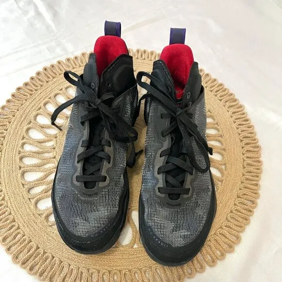 Air Jordan 37 'Raptors' Sneakers Kids Size 6.5Y DD7421-065