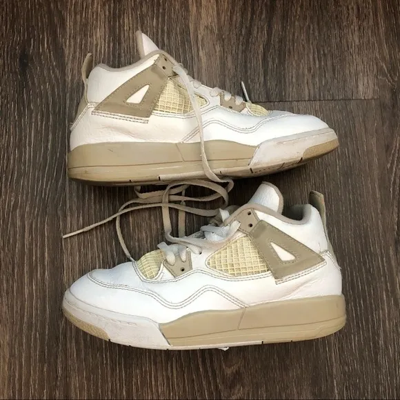 Air Jordan 4 Retro Linen Shoes