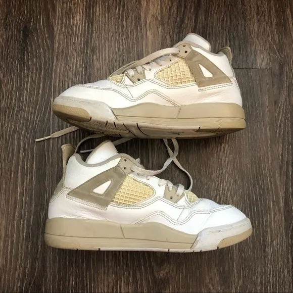 Air Jordan 4 Retro Linen Shoes