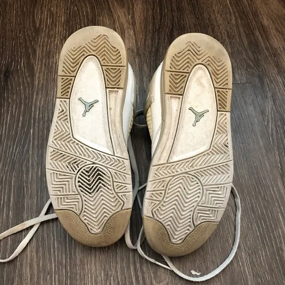 Air Jordan 4 Retro Linen Shoes